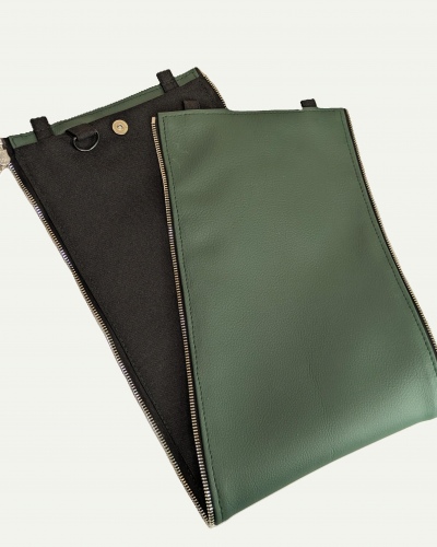 Handgemachtes Mittelteil aus grünem, veganem Bio-Kunstleber mit Silberdetails