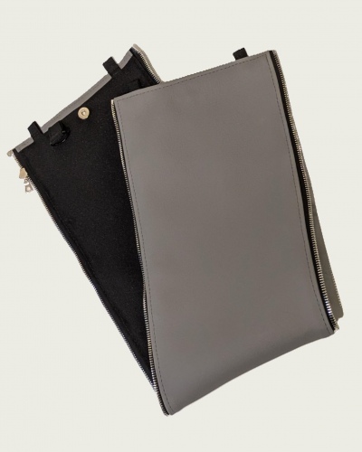 Handgemachtes Mittelteil aus grauem, veganem Bio-Kunstleber mit Silberdetails